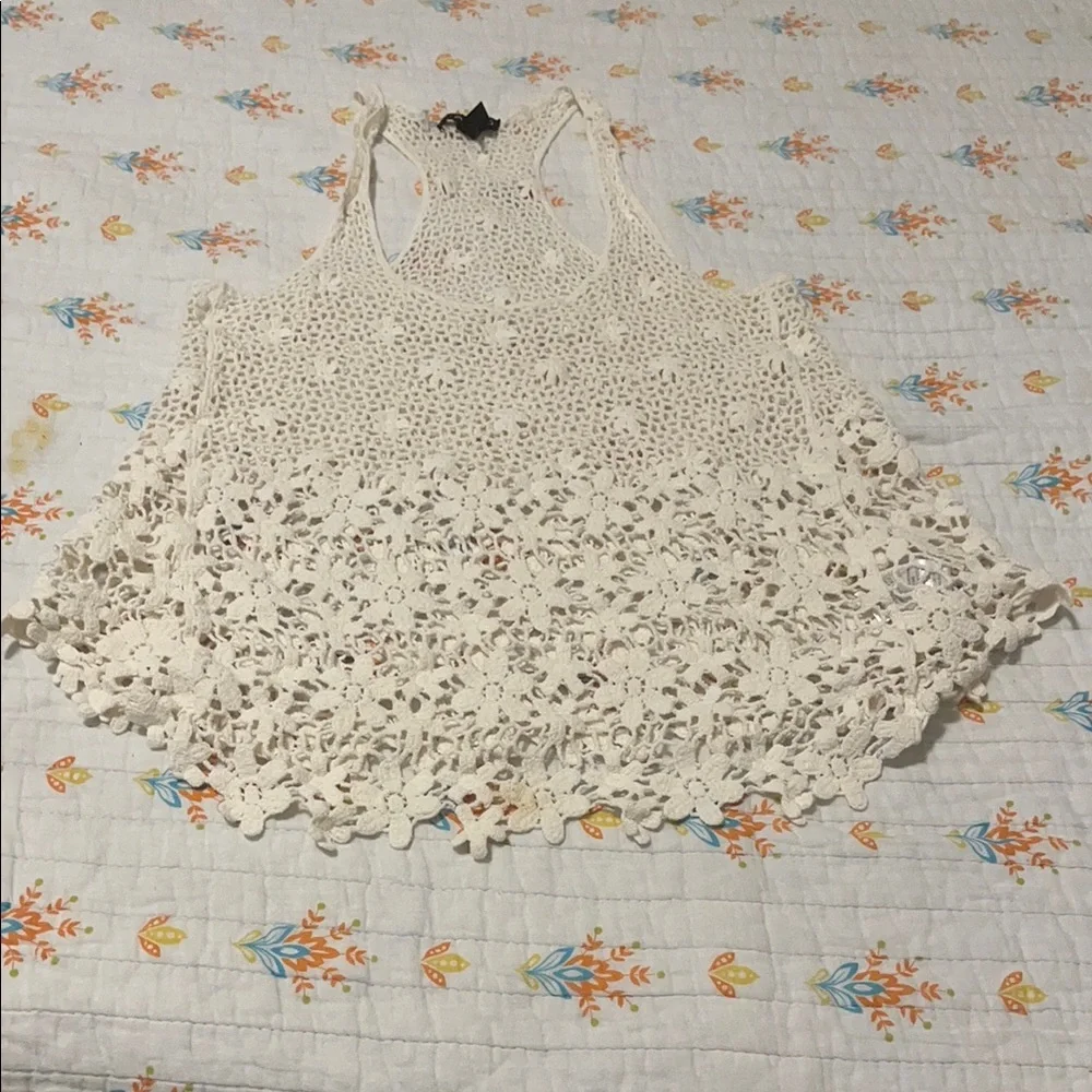 FANG Cream Cropped Asymmetrical Tank Top - Picture 2 of 8